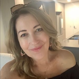 Meet your Posher, Deanna